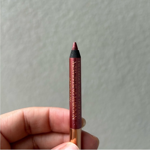 Charlette Tilbury - Picture 5 of 6